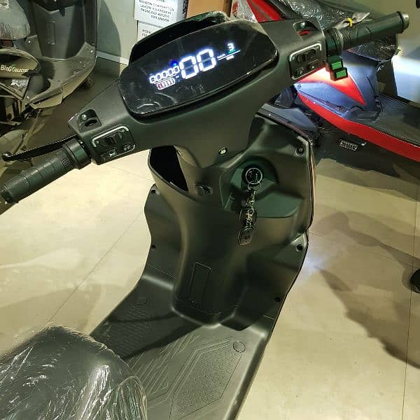Evee Gen-Z Electric Scooty 2024 Model 6