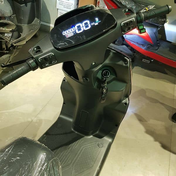 Evee Gen-Z Electric Scooty 2024 Model 5