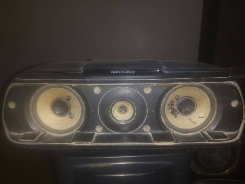 Kenwood Home theatre 6