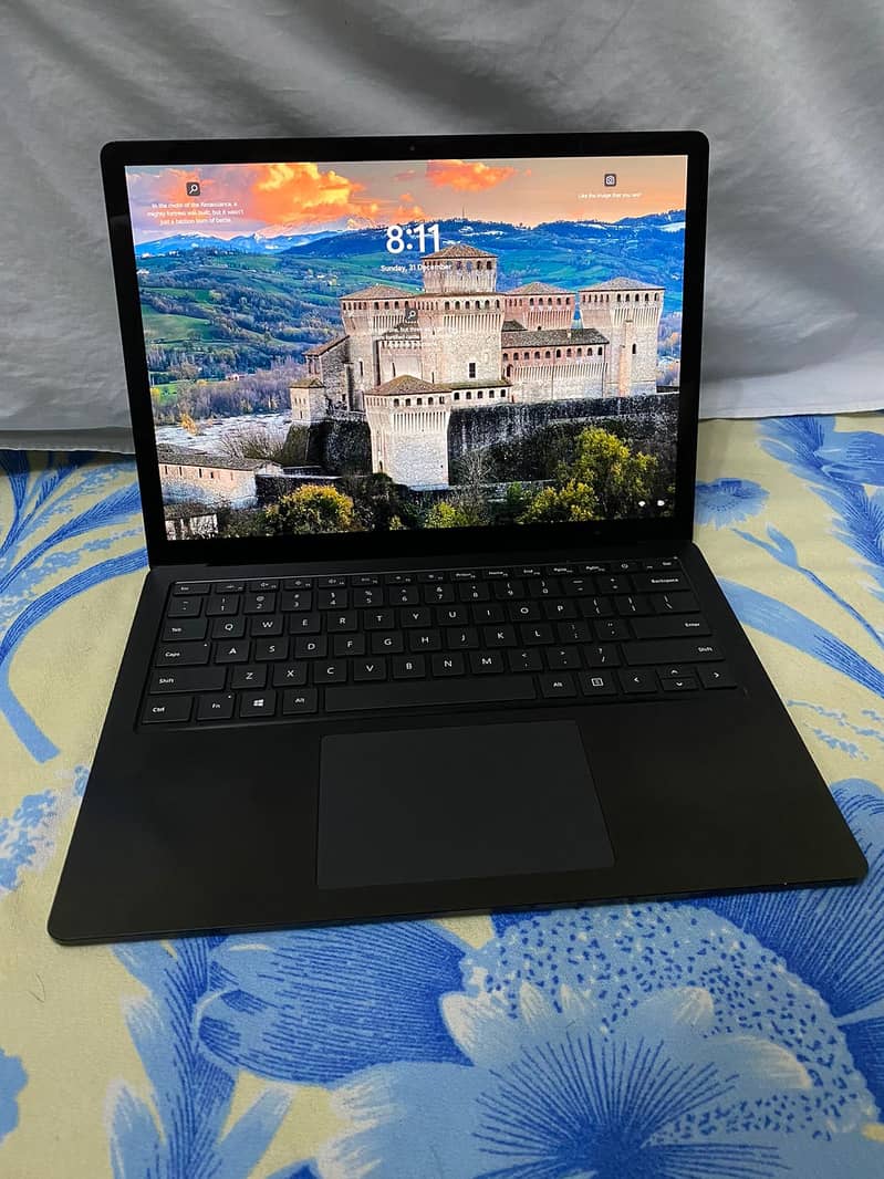 Microsoft Surface Laptop 3 Touch screen core i5 8gb ram 256gb ssd 0