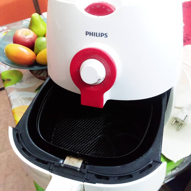 Philips Air Fryer White 1