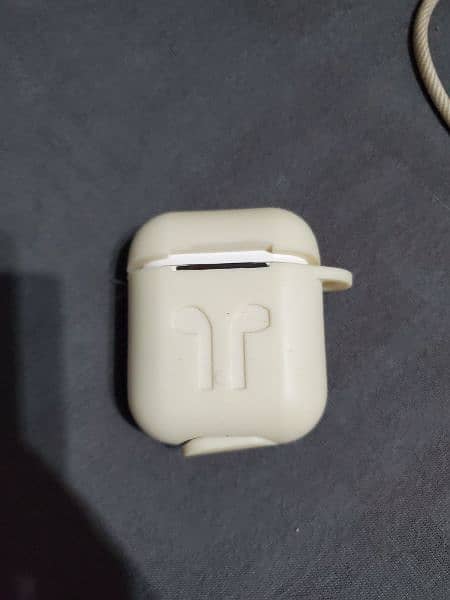 apple airpods all ok hay only call 4