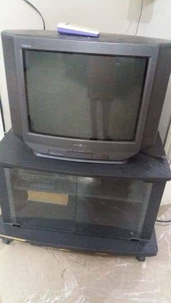 Original Sony TV with tv trolley 1