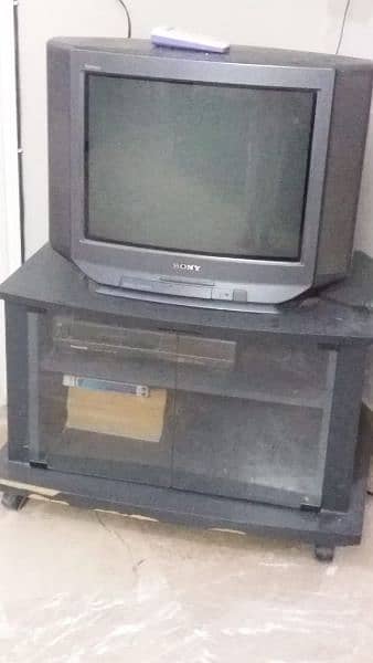 Original Sony TV with tv trolley 2