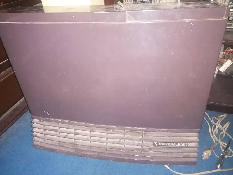 Gas fan heater Japanese is up for sale 1