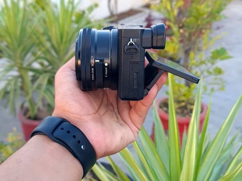 SONY A6500 WITH KIT LENZ SHUTTER COUNT 7100 2
