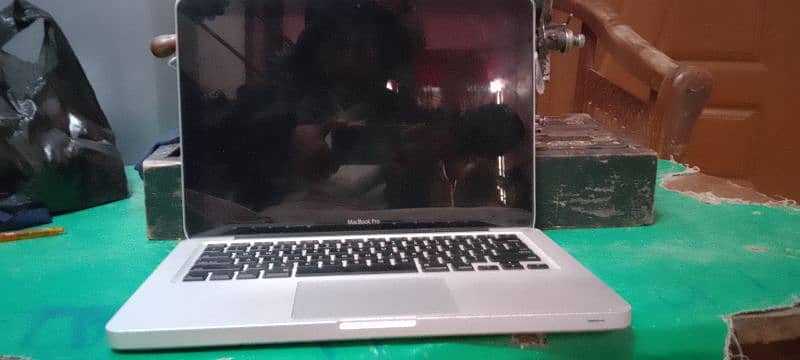 MacBook pro 2012 model 0303 3943814 3