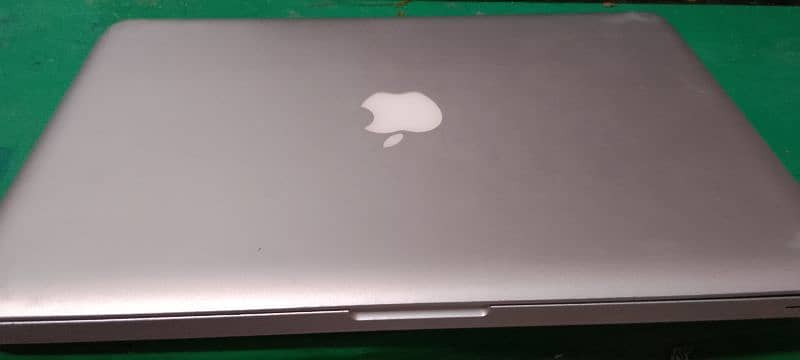 MacBook pro 2012 model 0303 3943814 7