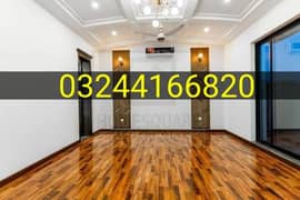laminated Wooden floors, wallpaper, window blinds, fluted panel. 0