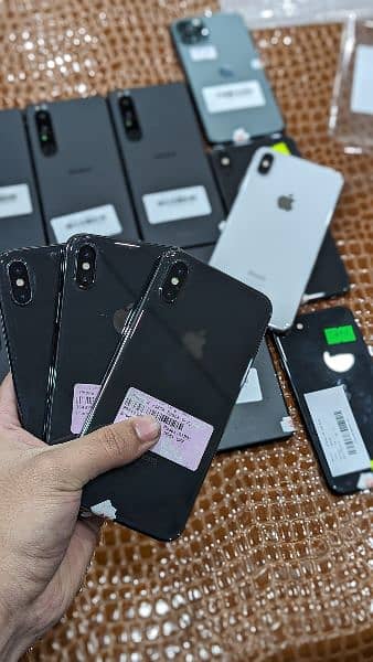 iphone Xs , Xs Max ,11 , 11pro, iPhone Se 2020 and 8plus 4