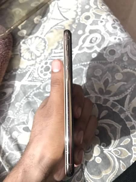 iPhone XS Non pta 4