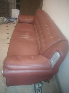 Good condition koi mala ni strong havy sofa set