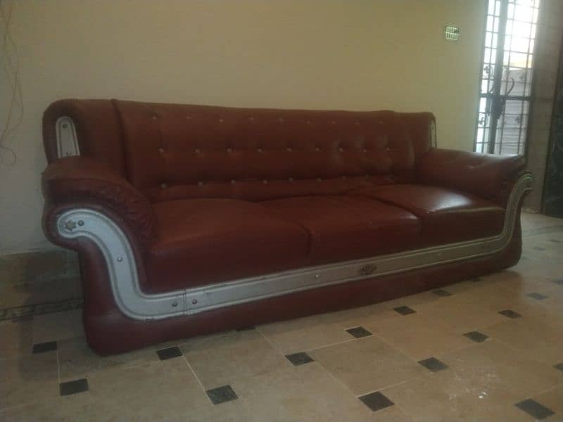 Good condition koi mala ni strong havy sofa set 2
