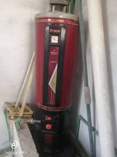 Indus water Gyser 35 Gallon for Sale excellent condition