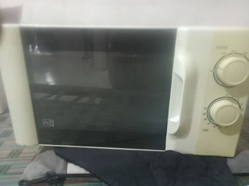 microwave oven for urgent sale required 5