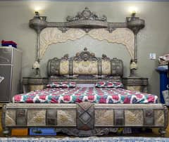 Beautiful Royal Furniture in excellent condition 0