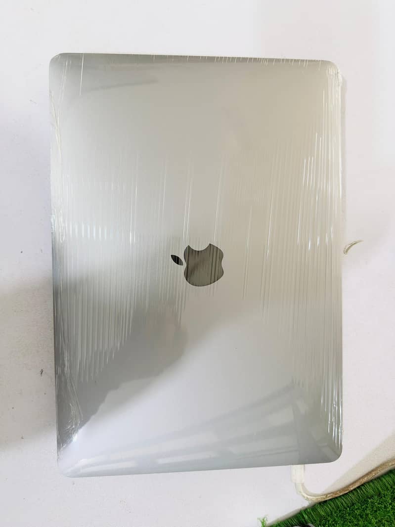 Apple Macbook pro Core i5 space Gray 16/256 1