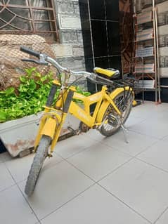 I'm selling  bicycle in good condition only 10000