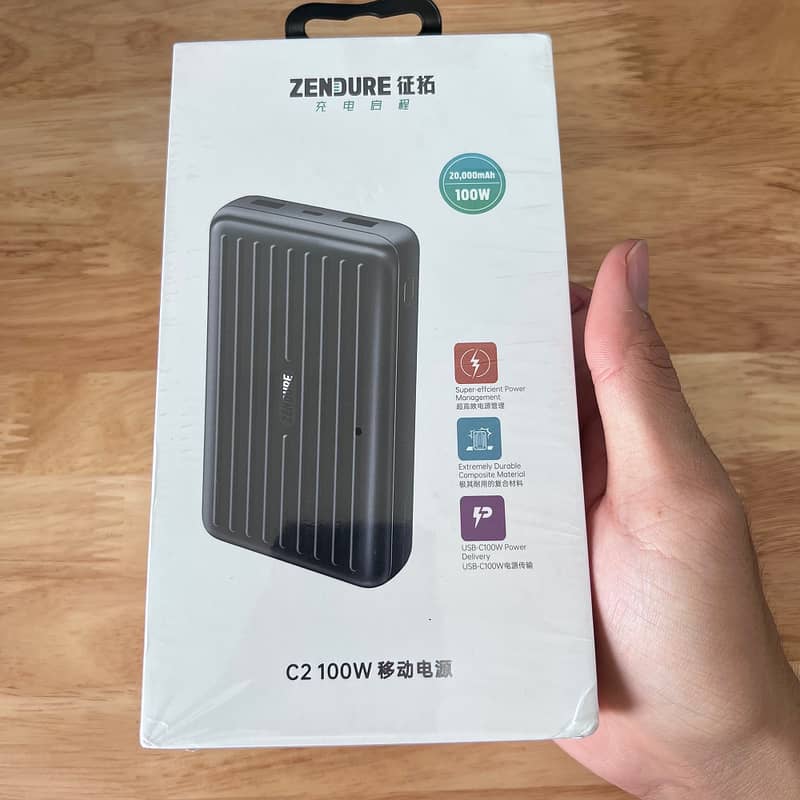 Zendure 100W 105W and 205W Powerbanks for Laptops and Smartphone 6