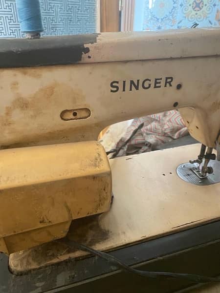 singer sewing machine in good price 1