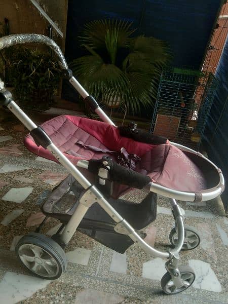 Mamas and papa's Branded stroller 4
