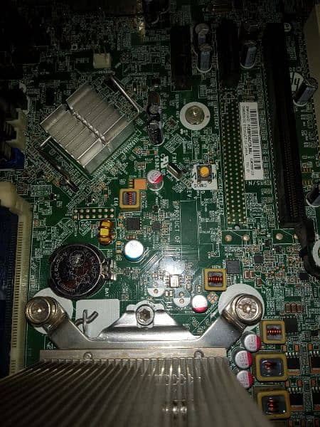 HP 8300 BRANDED TOWER Cpu Core i3 3rd gen . 03122810637 2