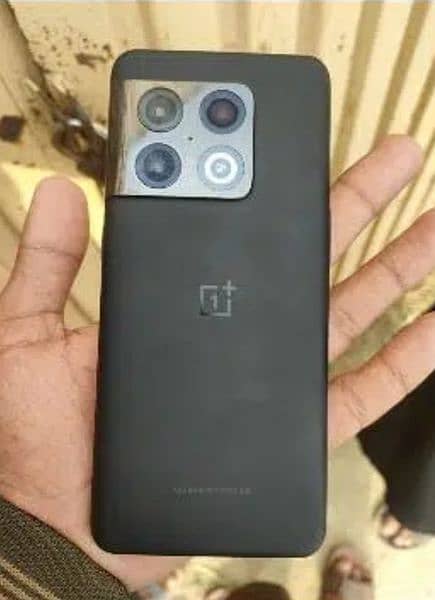 OnePlus 10 pro 8/128 with original charger 0