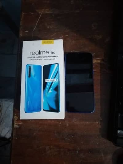 realme 5s 4/128 with box