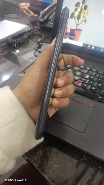 Infinix Hot 9 4 gb 128 gb 10 by 10 for sale 4