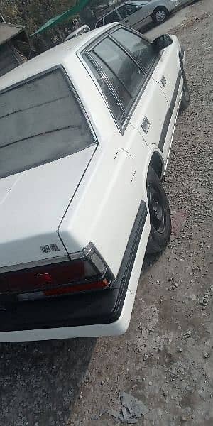 Nissan Laurel 1985 9