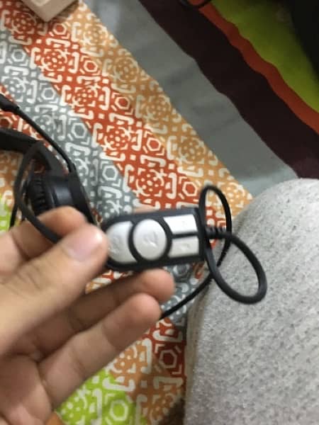 USB headphone with noise cancelation for call center 2