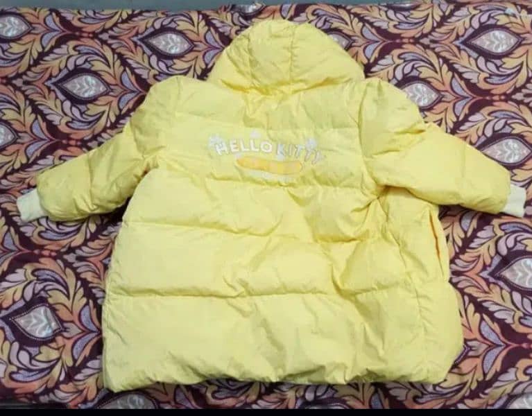 Super hot puffer jacket, kids size 11-13 years for both boys and girls 1