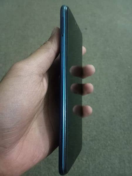 Huawei y9 2019 4/64 bilkul ok set hai panel new dalwaya hai orignal 7