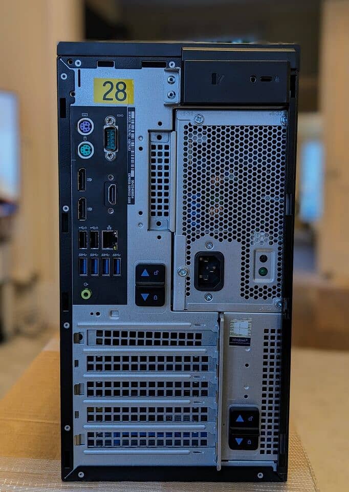 Dell Precision 3630 workstation i5/i7/i9 For Sale 4