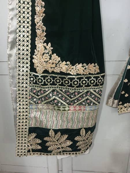 crimson velvet ( wedding edition original) designer is Saira shakira. 3