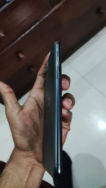 iPhone 11 Pro Max 64 GB PTA Approved 5