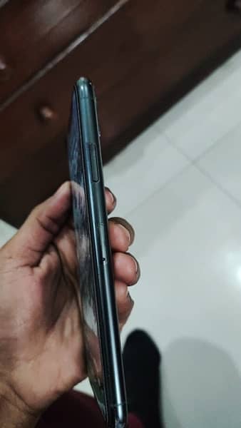 iPhone 11 Pro Max 64 GB PTA Approved 6