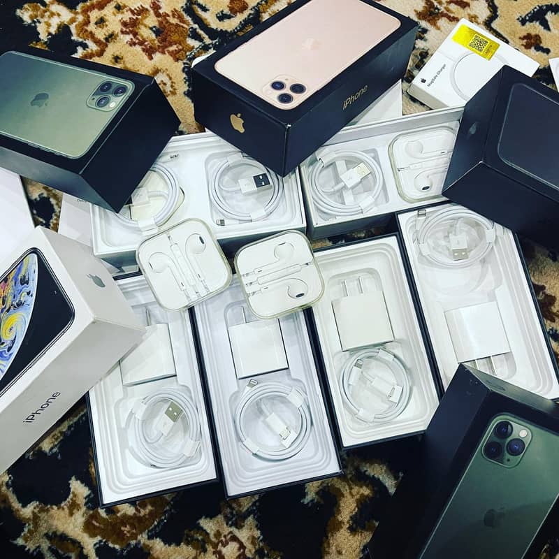 iphone Box Packed Accessories 13 pro max charger     Apple chargers  8 2
