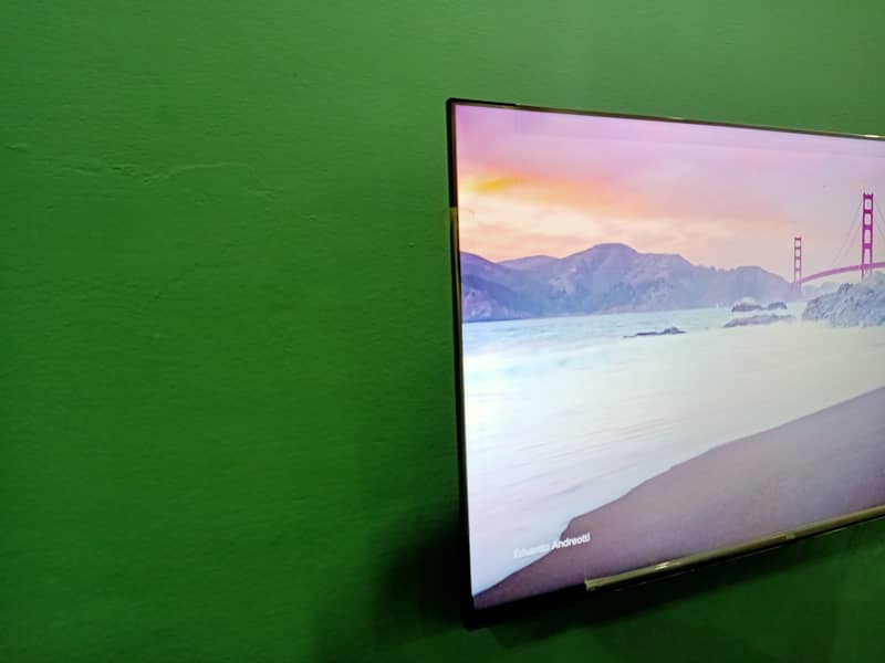 TCL 40" S5400 Smart Google TV 2