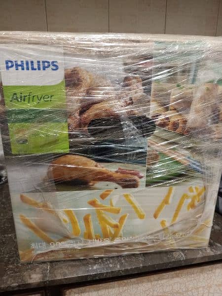 Philips Air Fryer HD9200/90 ALMOST NEW 0