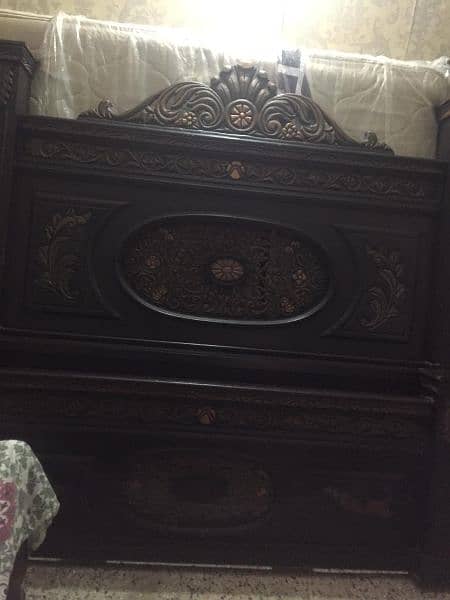 Wooden King Size Bed With 2 Side Tables. . . 5