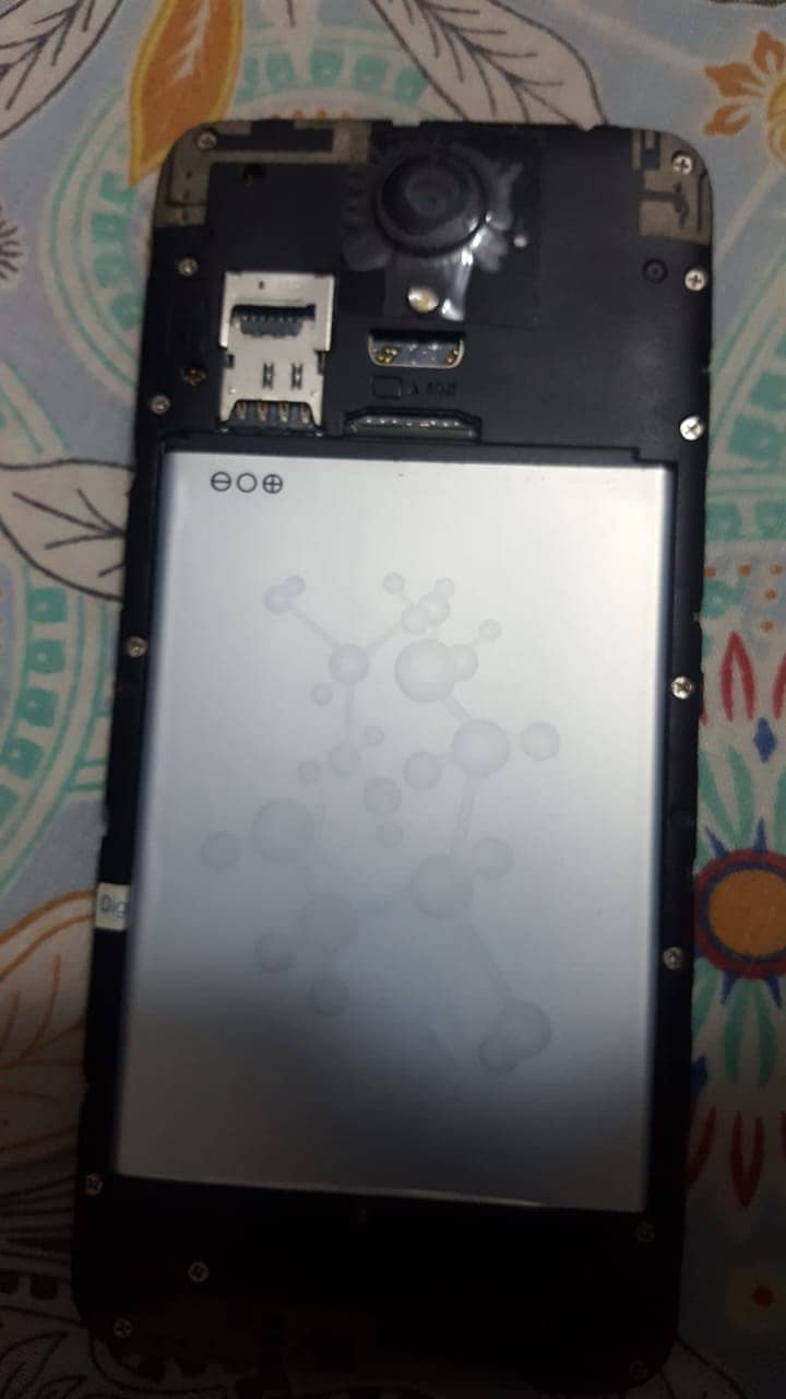 QMobile hd plus 32gb with box good condition 2