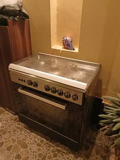 Imported Italian Oven with Burners