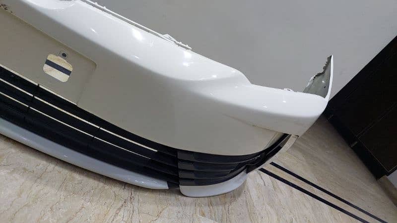 corolla gunian  front bumper for sale   white colour 6