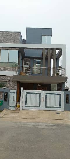 SLIGHTLY USED 8MARLA HOUSE FOR SALE BAHRIA ORCHARD PHASE 2 0