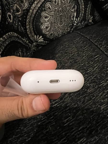 Apple Airpods Pro 2nd Generation Original 10/10 Condition 5
