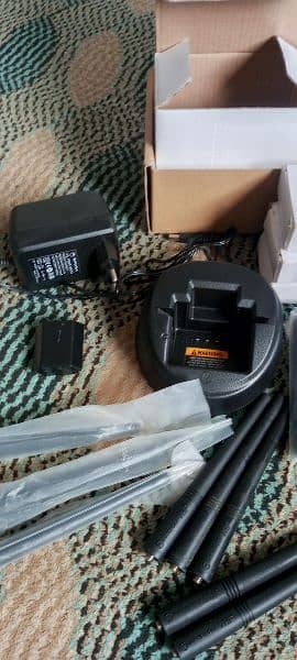 MOTOROLA GP2000 Made in Malaysia with all new Accessories 5