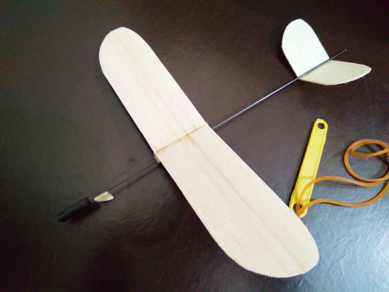 Airplane glider Balsa free flight, STEAM science 2