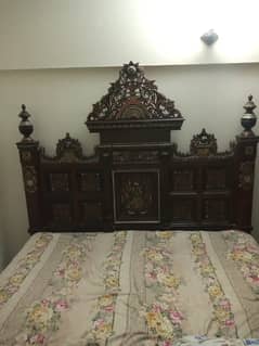 Chinot bed King bed