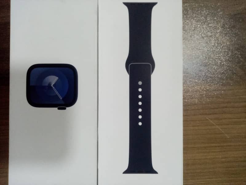 Apple Watch Series 9 45mm Midnight (Black) Box PACKED 1